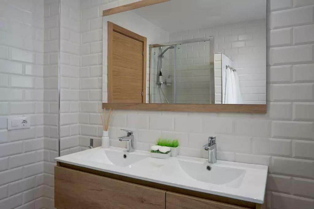 Luxury Apartment Merced By Nagoa Homes Малага Екстериор снимка